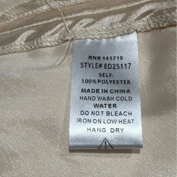 EVNL Chic Cream Satin VINTAGE Slip Dress, ADJUSTABLE SIDE RUCHING. SIZE M - Picture 9 of 11